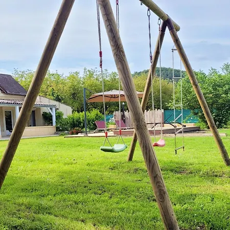 Le Quai Saint-Vincent-de-Cosse